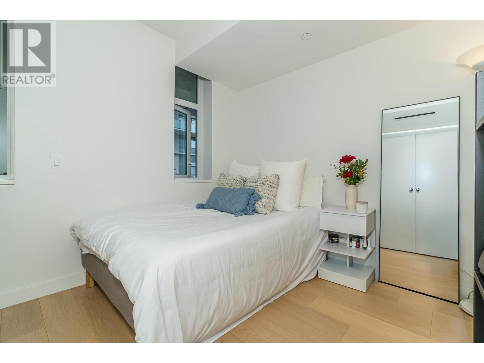 Photo 18 of 505 1180 Broughton Street, Vancouver BC