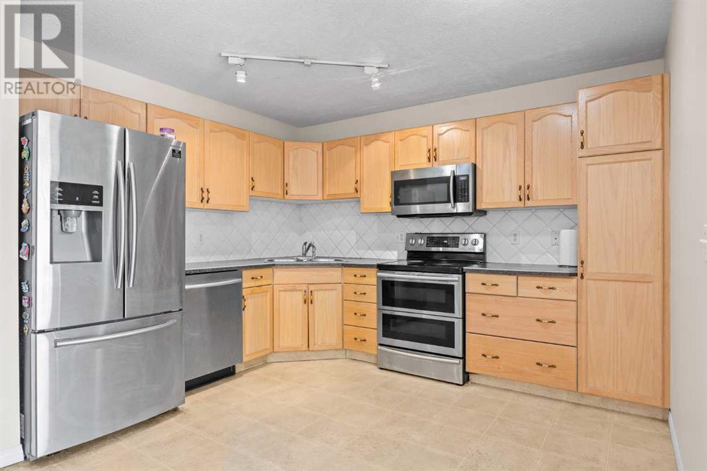 Single Family House for Sale in  Chaparral Ridge Terrace SE Chaparral Calgary 