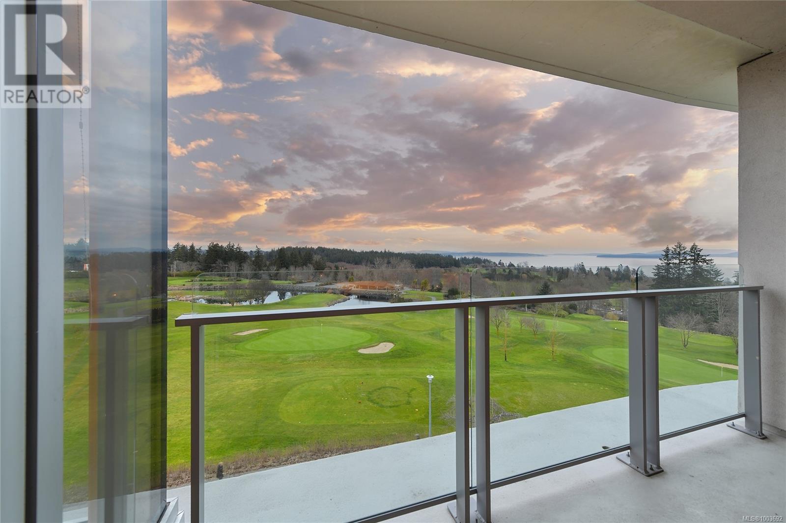 Photo 22 of 505 5332 Sayward Hill Cres, Saanich BC