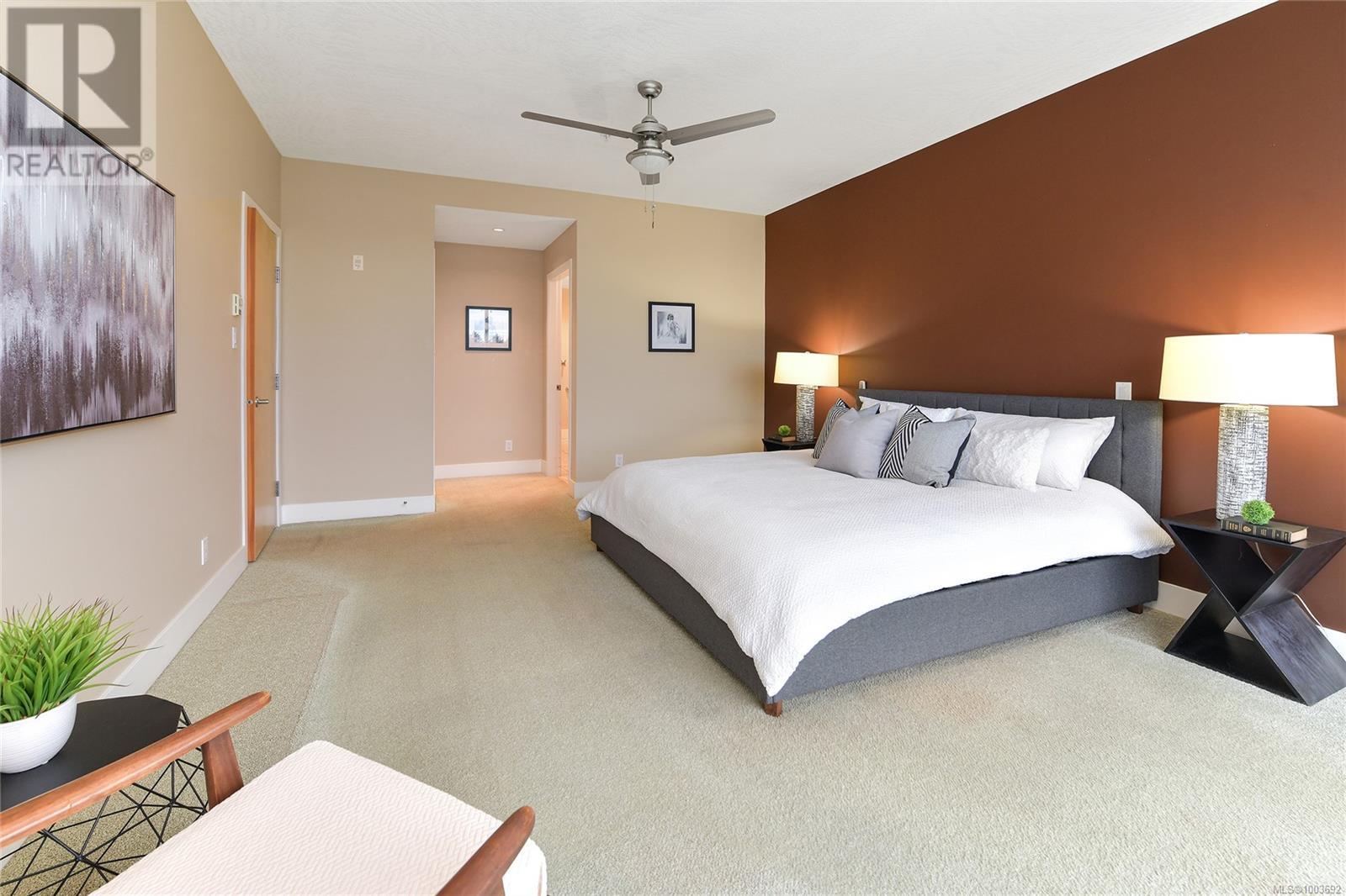 Photo 34 of 505 5332 Sayward Hill Cres, Saanich BC