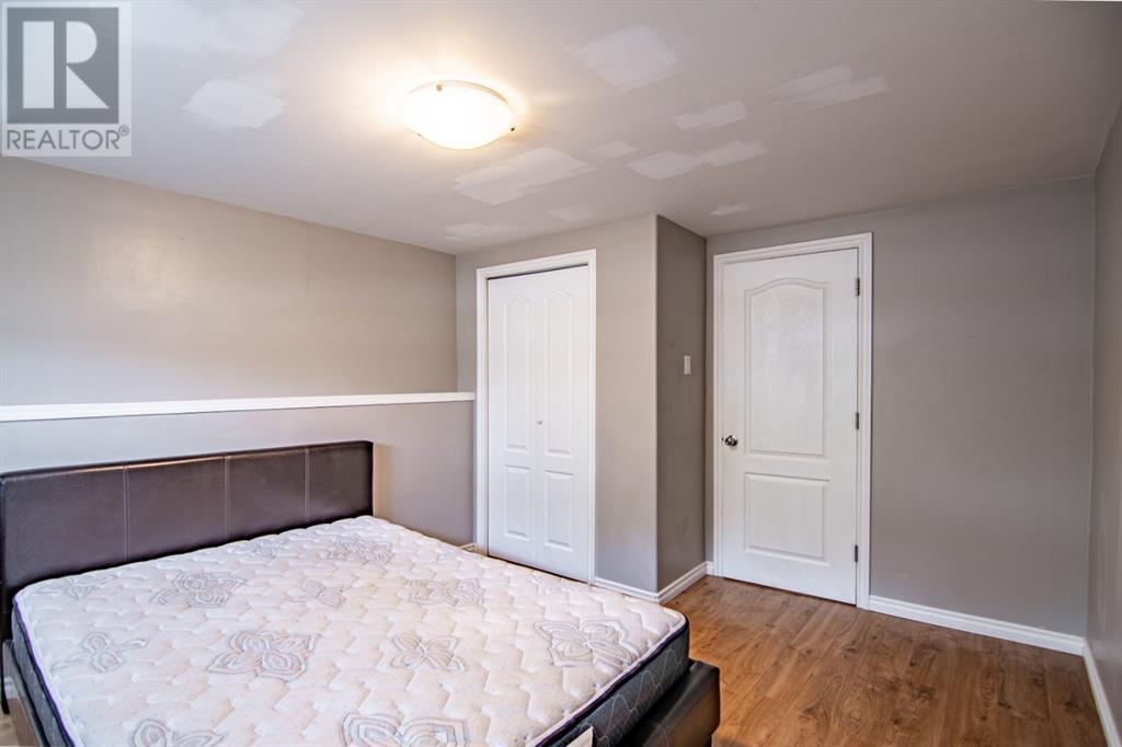 Photo 21 of 44 Oyen Crescent, Red Deer AB