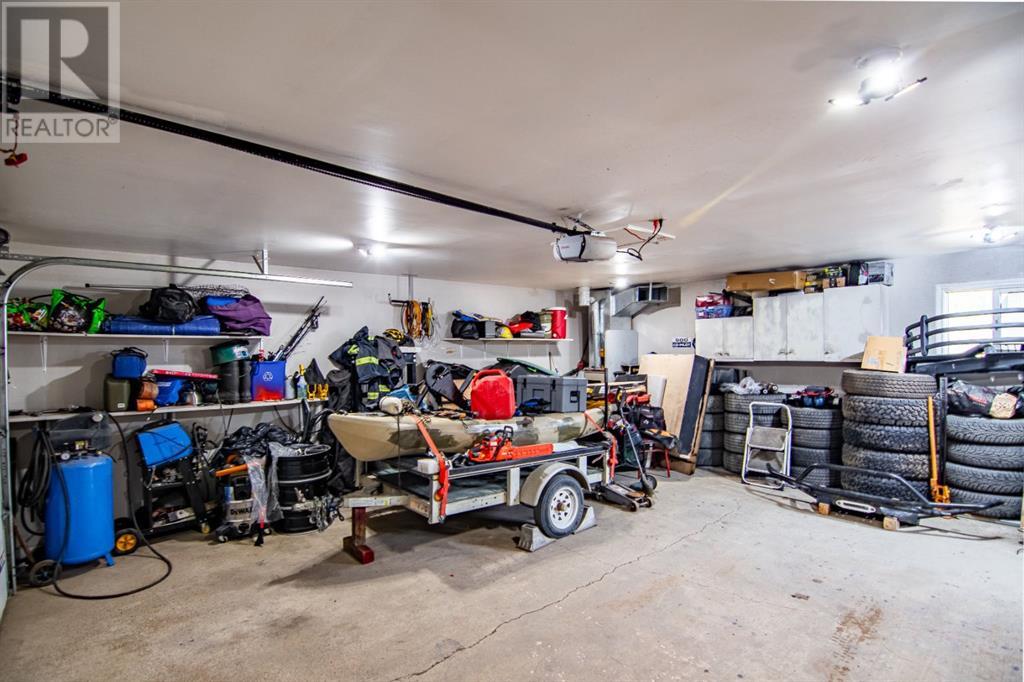 Photo 29 of 44 Oyen Crescent, Red Deer AB