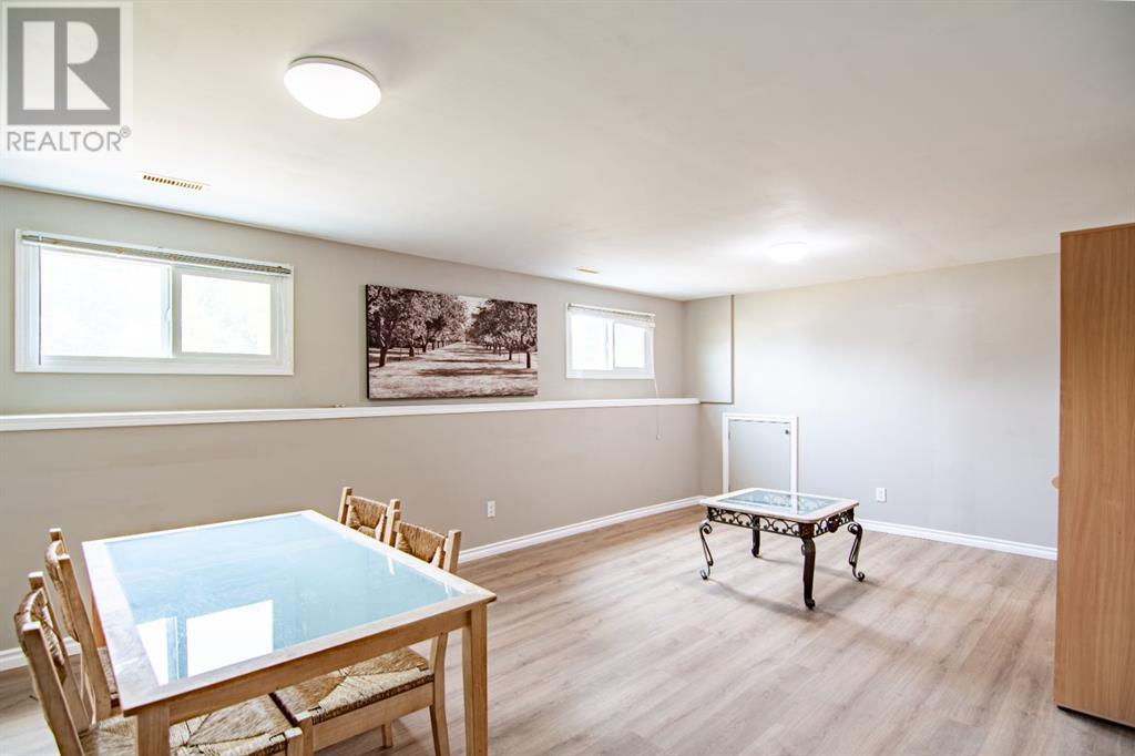 Photo 40 of 44 Oyen Crescent, Red Deer AB