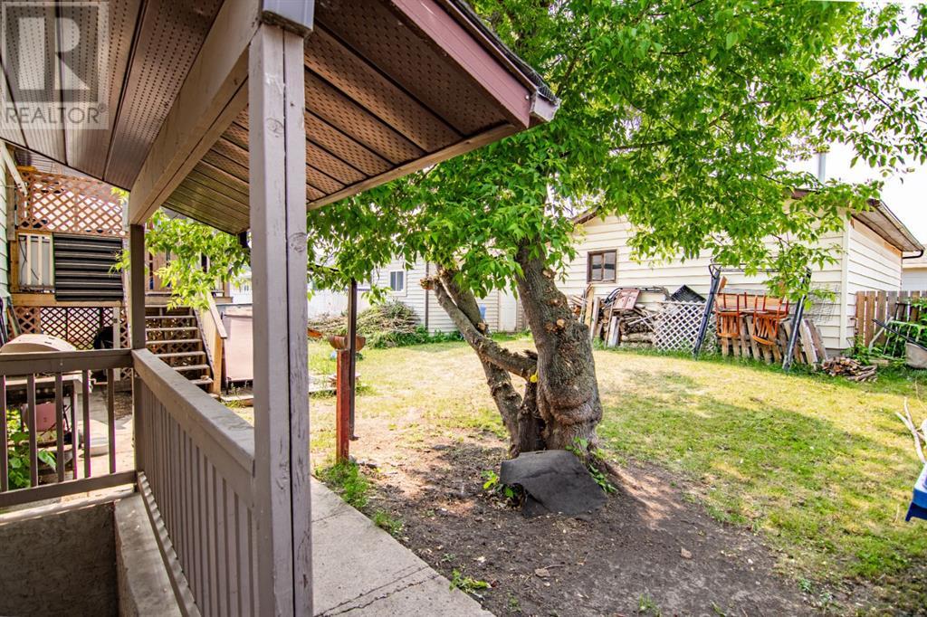 Photo 37 of 44 Oyen Crescent, Red Deer AB