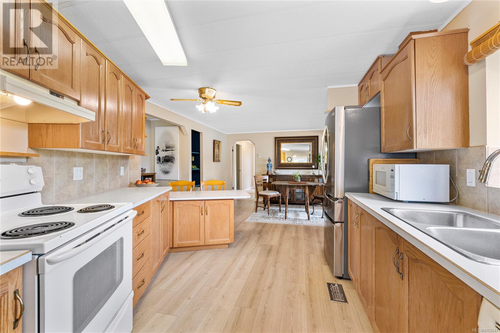 Photo 33 of 263 2465 Apollo Dr, Nanoose Bay BC