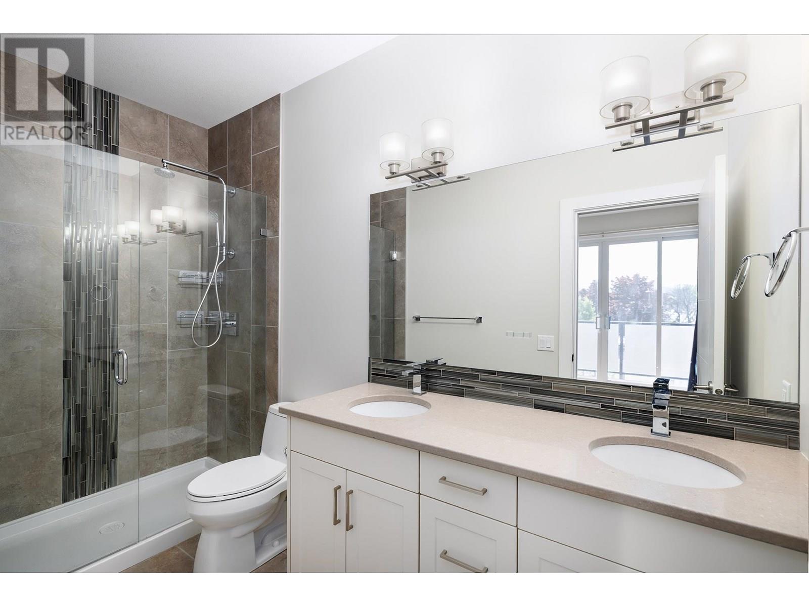 Photo 13 of 1102 Cameron Avenue Unit 3, Kelowna BC