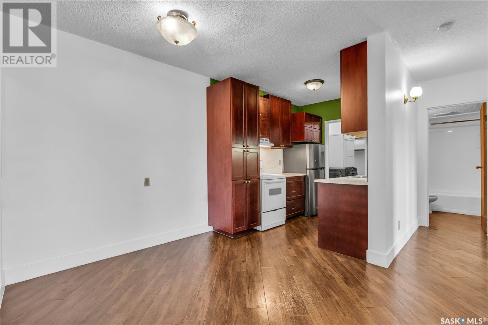 Single Family House Low rise for Sale in   Tait CRESCENT Saskatoon 