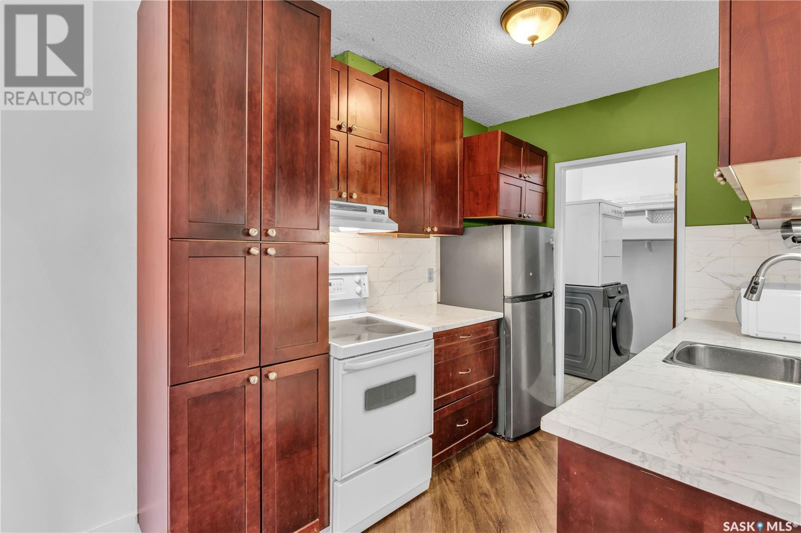 Single Family House Low rise for Sale in   Tait CRESCENT Saskatoon 