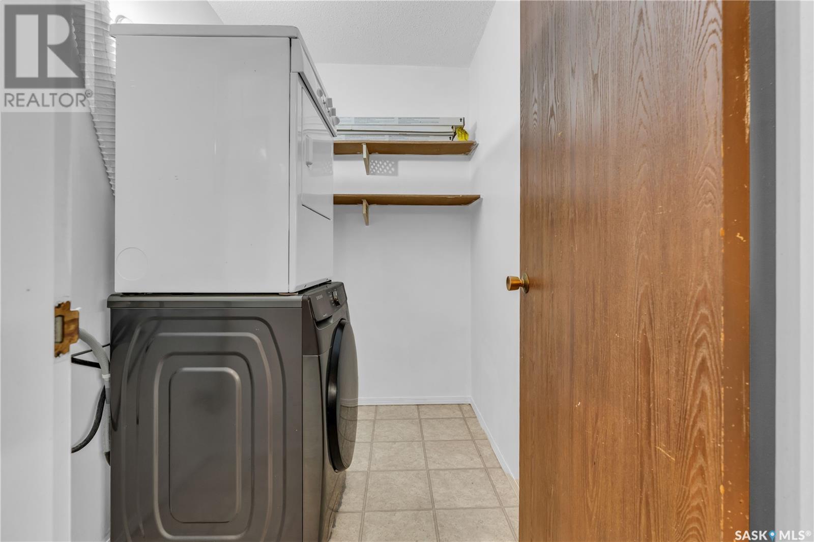 Single Family House Low rise for Sale in   Tait CRESCENT Saskatoon 