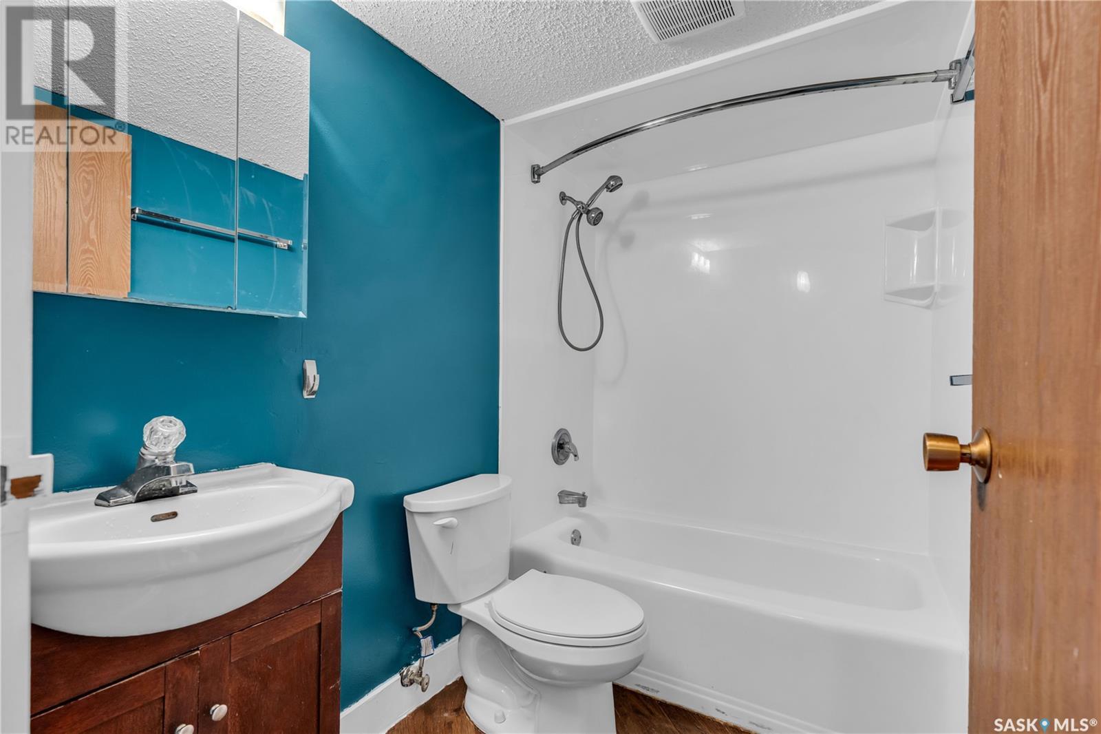 Single Family House Low rise for Sale in   Tait CRESCENT Saskatoon 