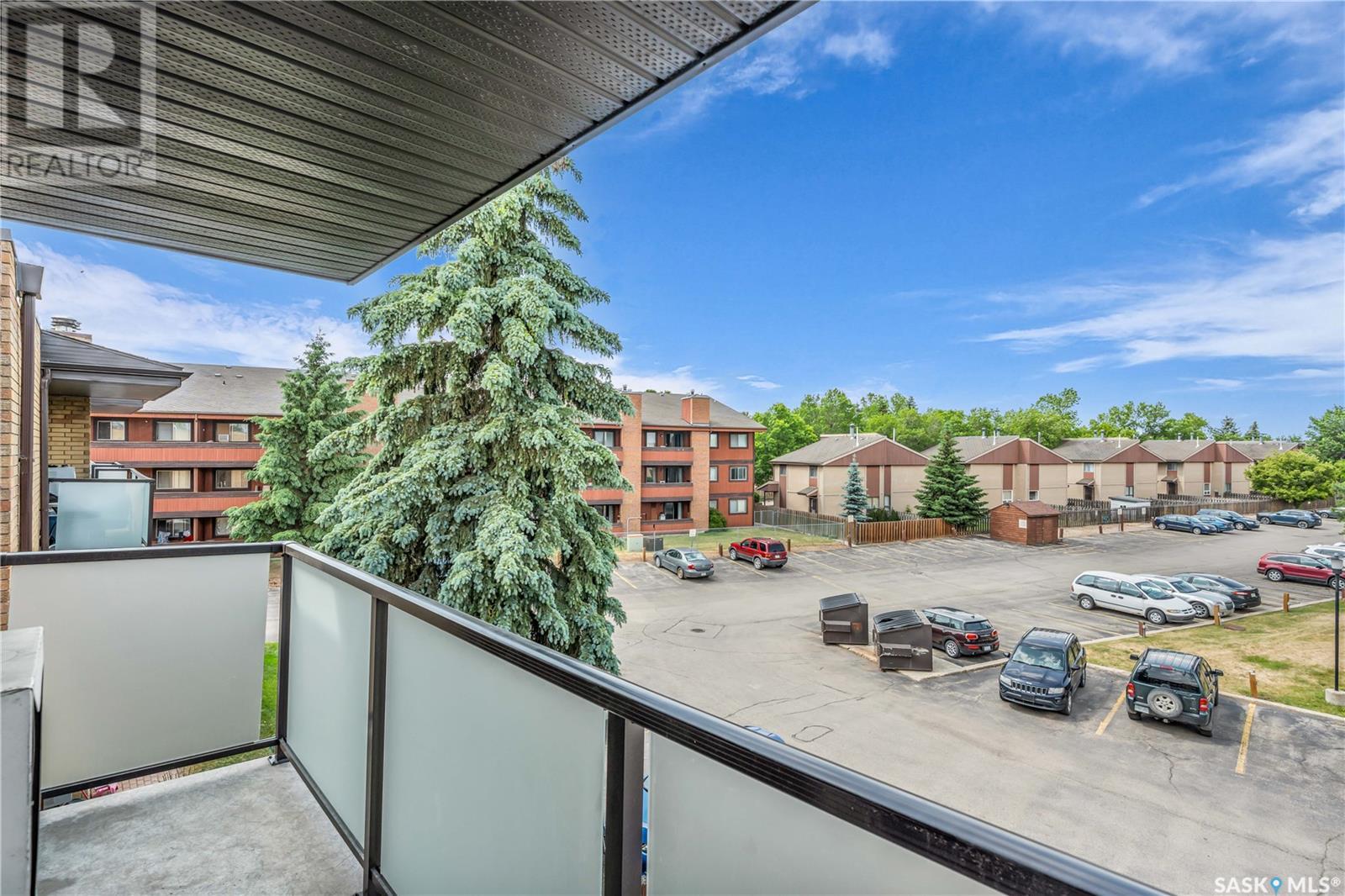 Single Family House Low rise for Sale in   Tait CRESCENT Saskatoon 