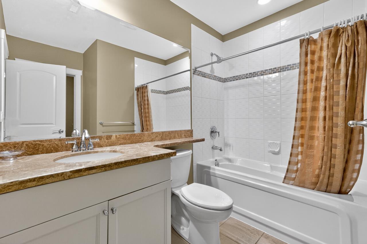 Photo 13 of 14208 36 A Avenue, Surrey BC