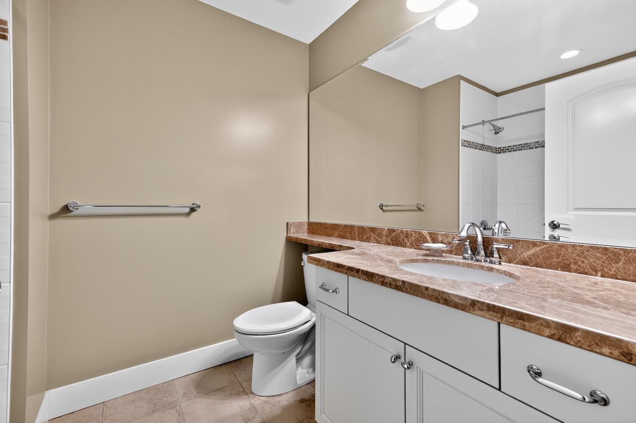 Photo 14 of 14208 36 A Avenue, Surrey BC