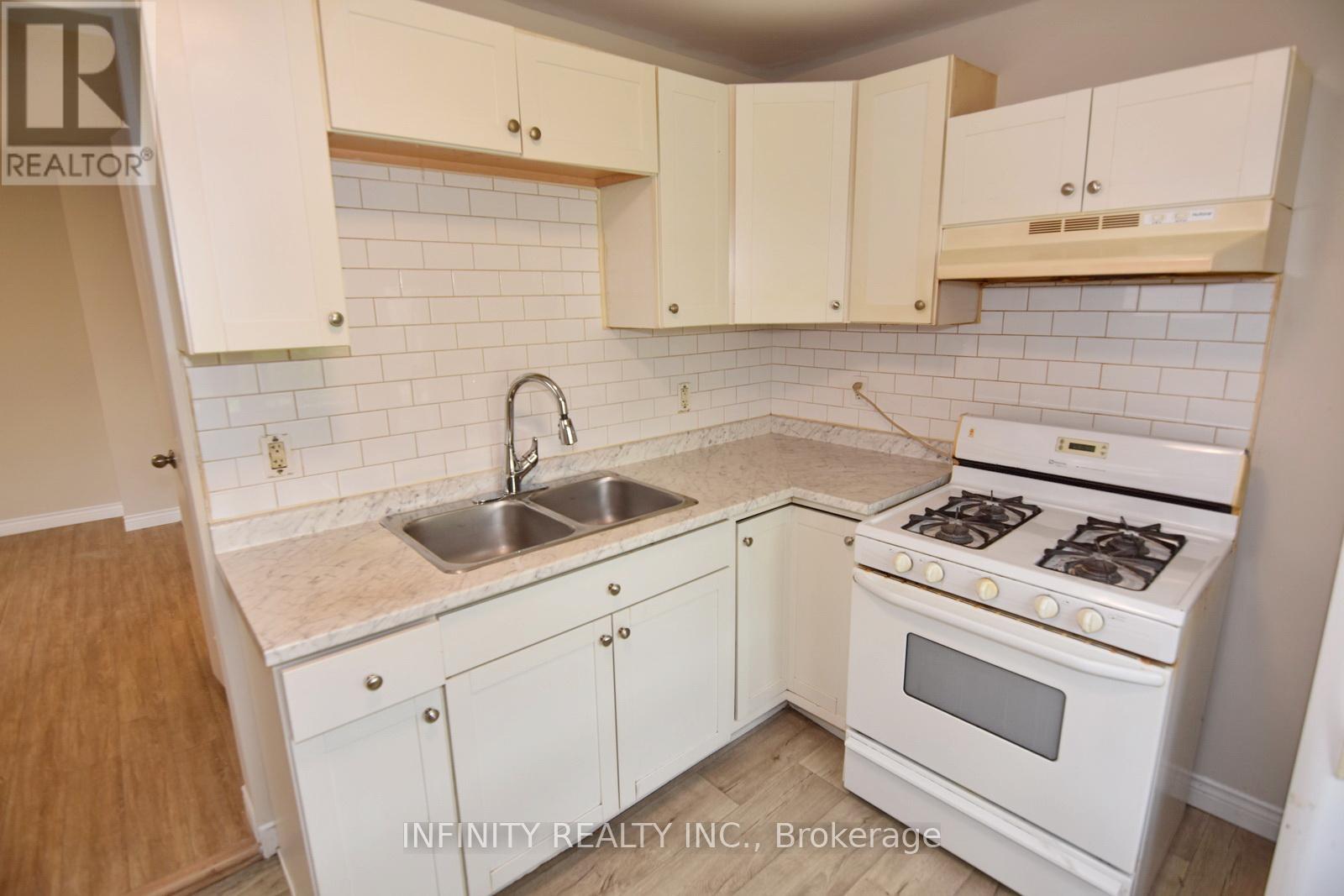 Photo 18 of 1017 Henry Ford Centre Drive, Windsor ON