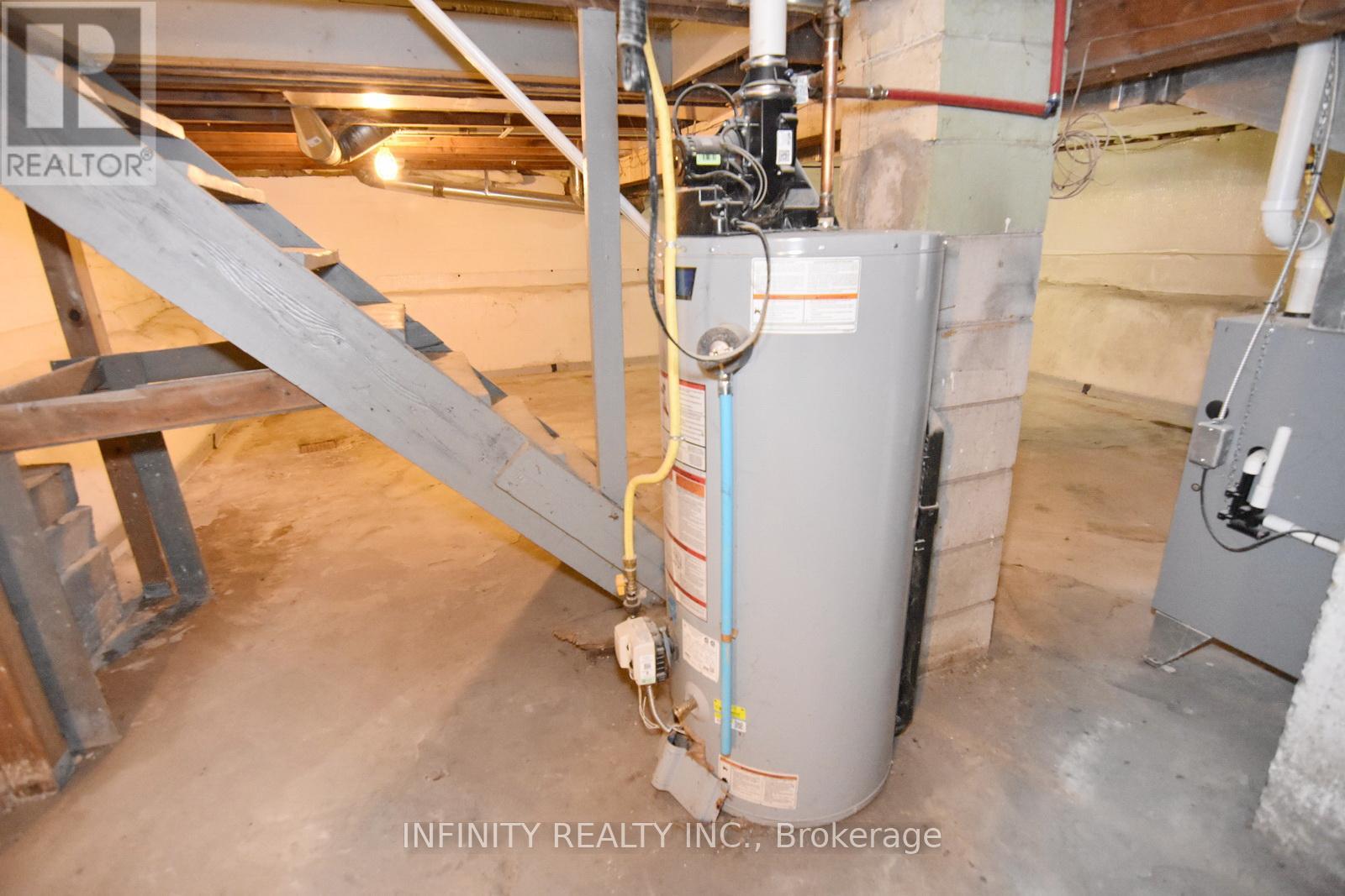 Photo 10 of 1017 Henry Ford Centre Drive, Windsor ON
