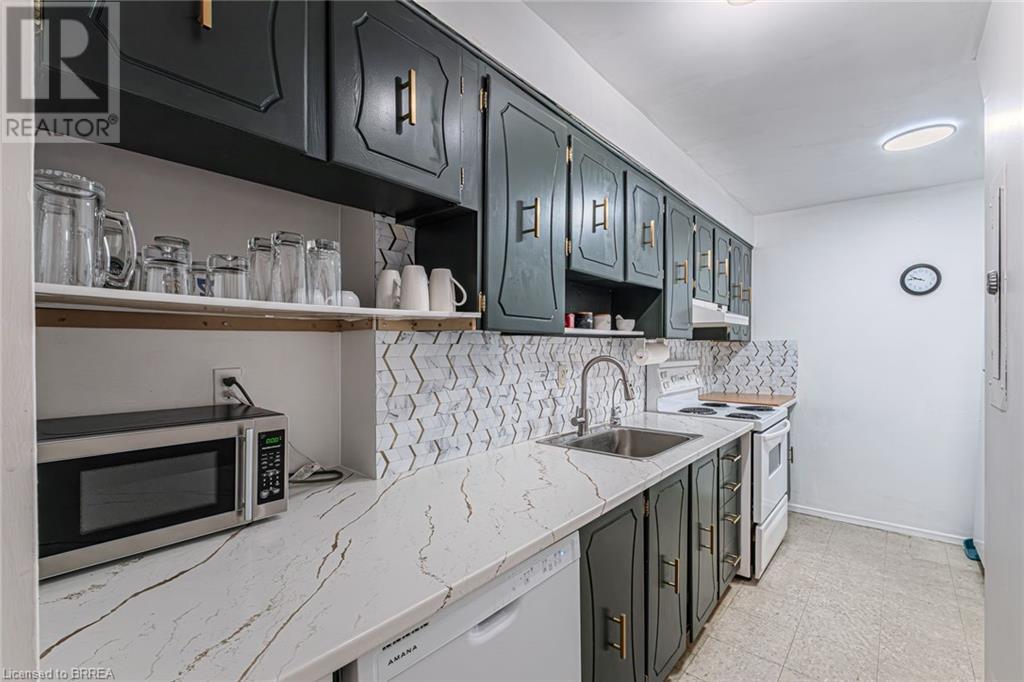 Photo 30 of 36 Hayhurst Road Unit 316, Brantford ON