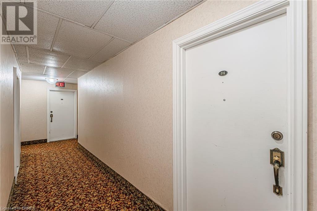 Photo 16 of 36 Hayhurst Road Unit 316, Brantford ON