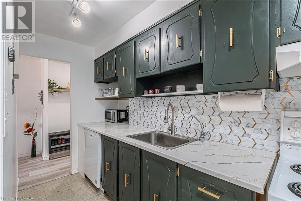Photo 24 of 36 Hayhurst Road Unit 316, Brantford ON