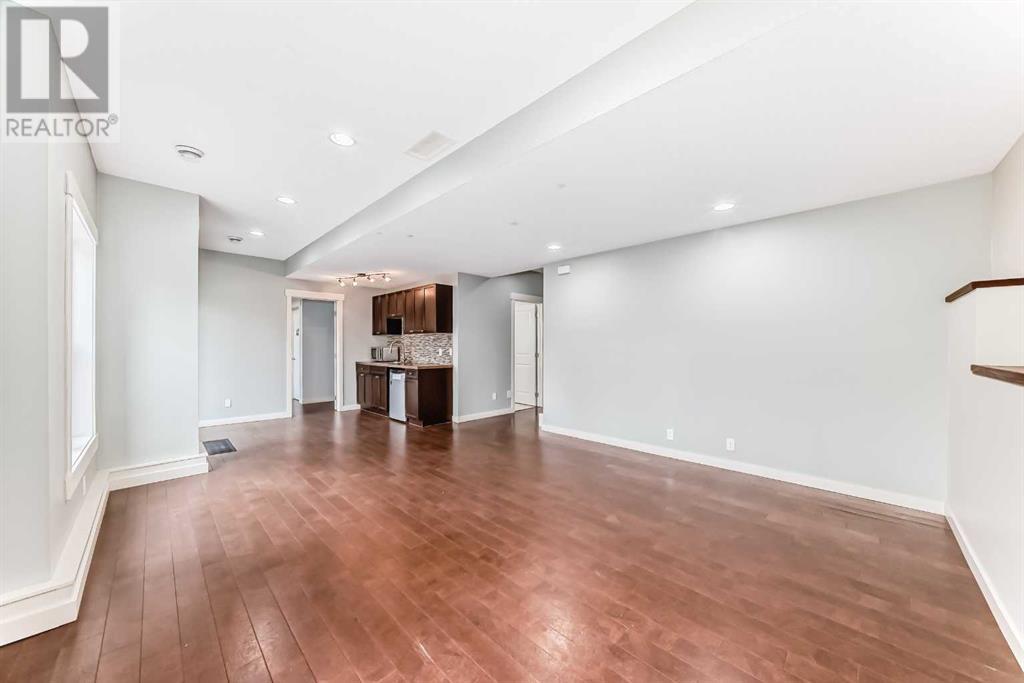 Single Family House for Sale in  Evergreen Circle SW Evergreen Calgary 