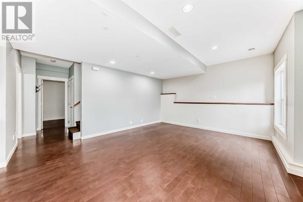Single Family House for Sale in  Evergreen Circle SW Evergreen Calgary 