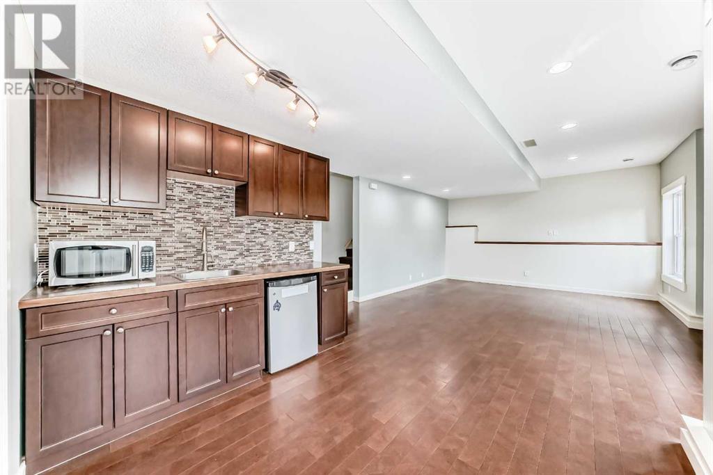 Single Family House for Sale in  Evergreen Circle SW Evergreen Calgary 