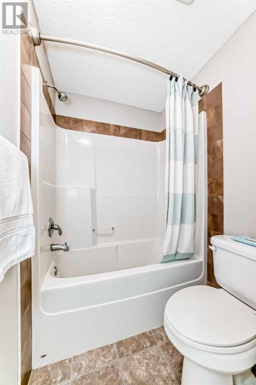 Single Family House for Sale in  Evergreen Circle SW Evergreen Calgary 