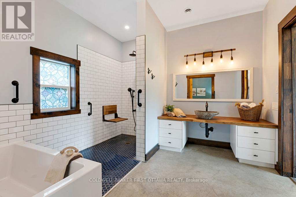 Photo 16 of 301 Maberly Station Road, Tay Valley ON