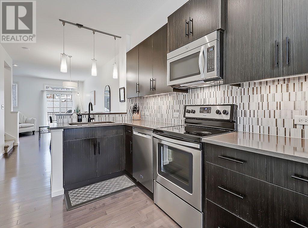 309 Ascot Circle SW, Calgary, Alberta