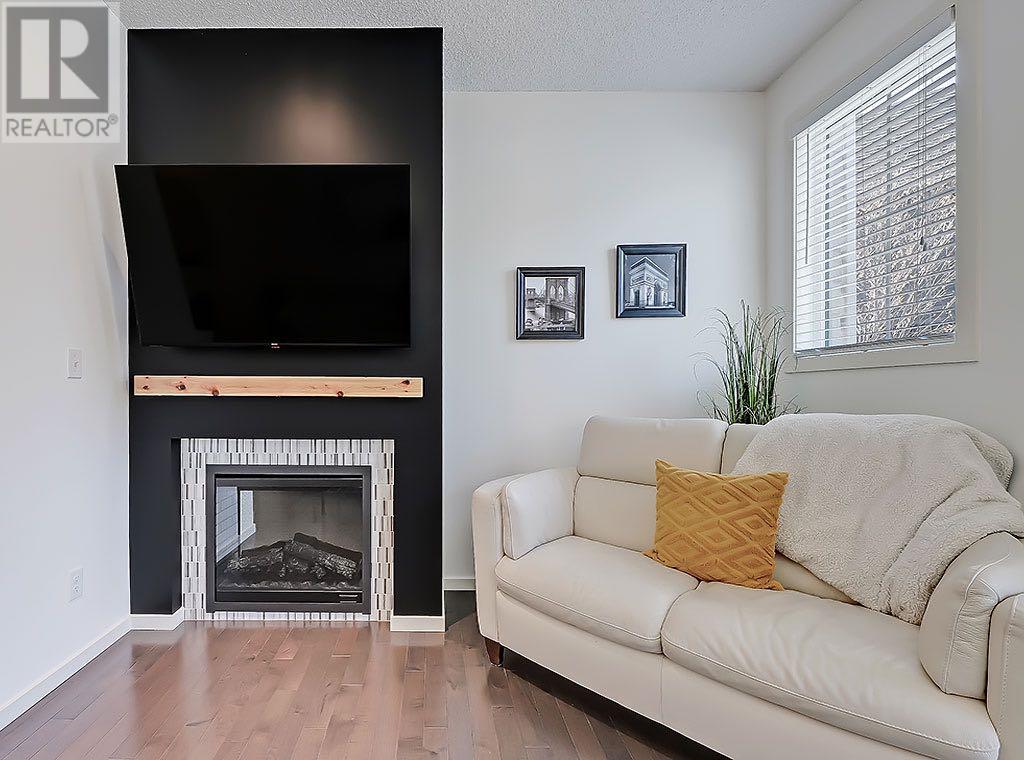 Single Family House for Sale in  Ascot Circle SW Aspen Woods Calgary 