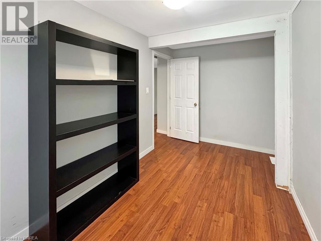 Photo 19 of 273 Brant Avenue, Brantford ON
