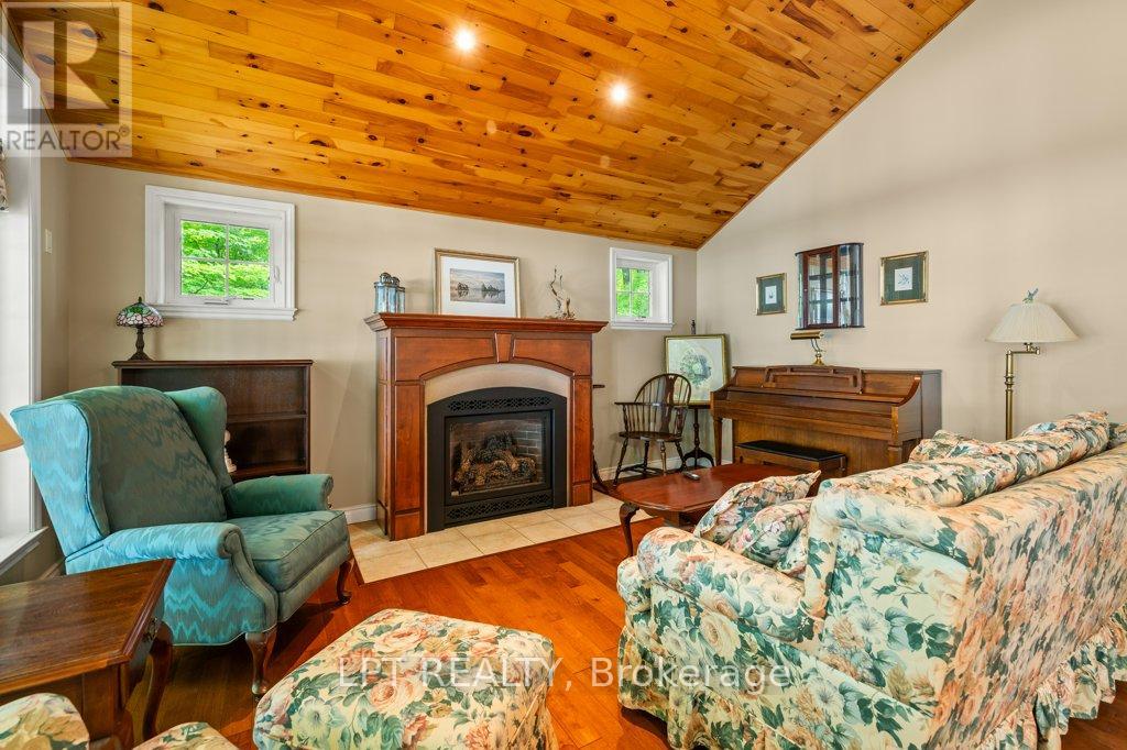 Photo 25 of 1165 Dalton Lane, Frontenac ON