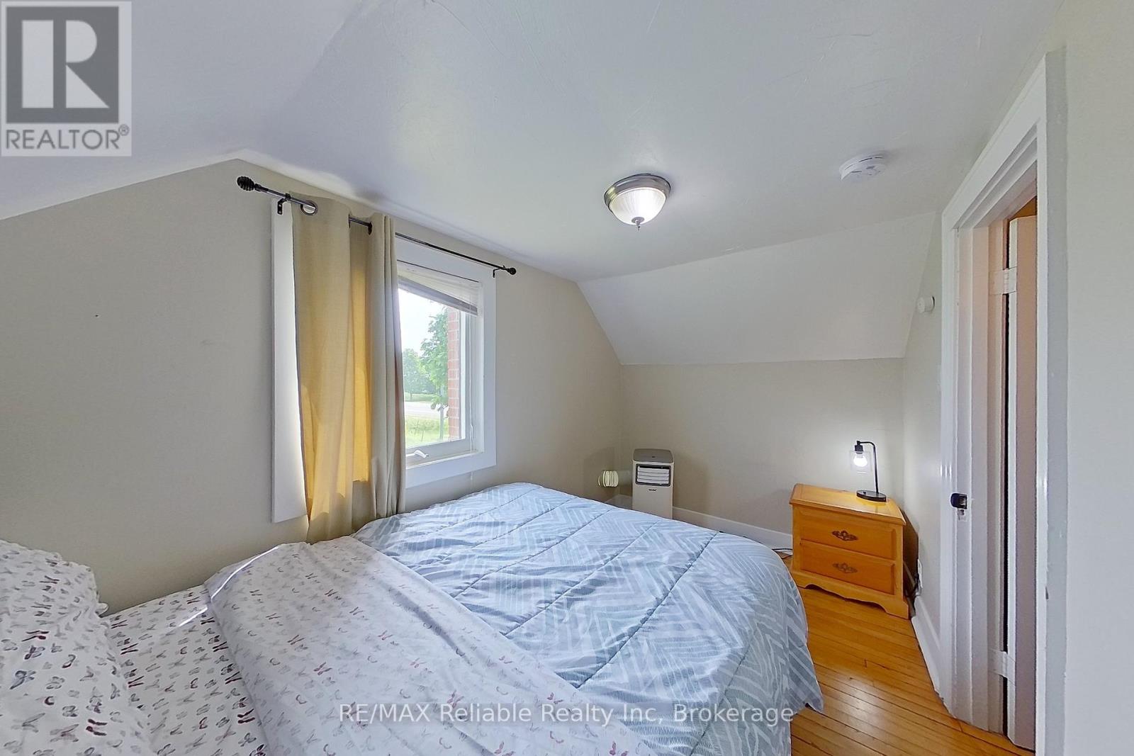 Photo 23 of 73730 Bluewater Highway, Bluewater ON