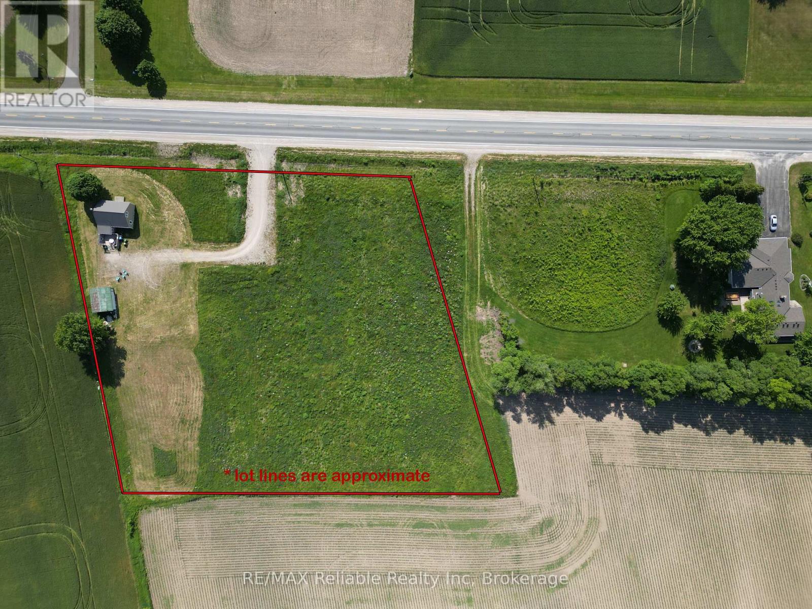 Photo 3 of 73730 Bluewater Highway, Bluewater ON