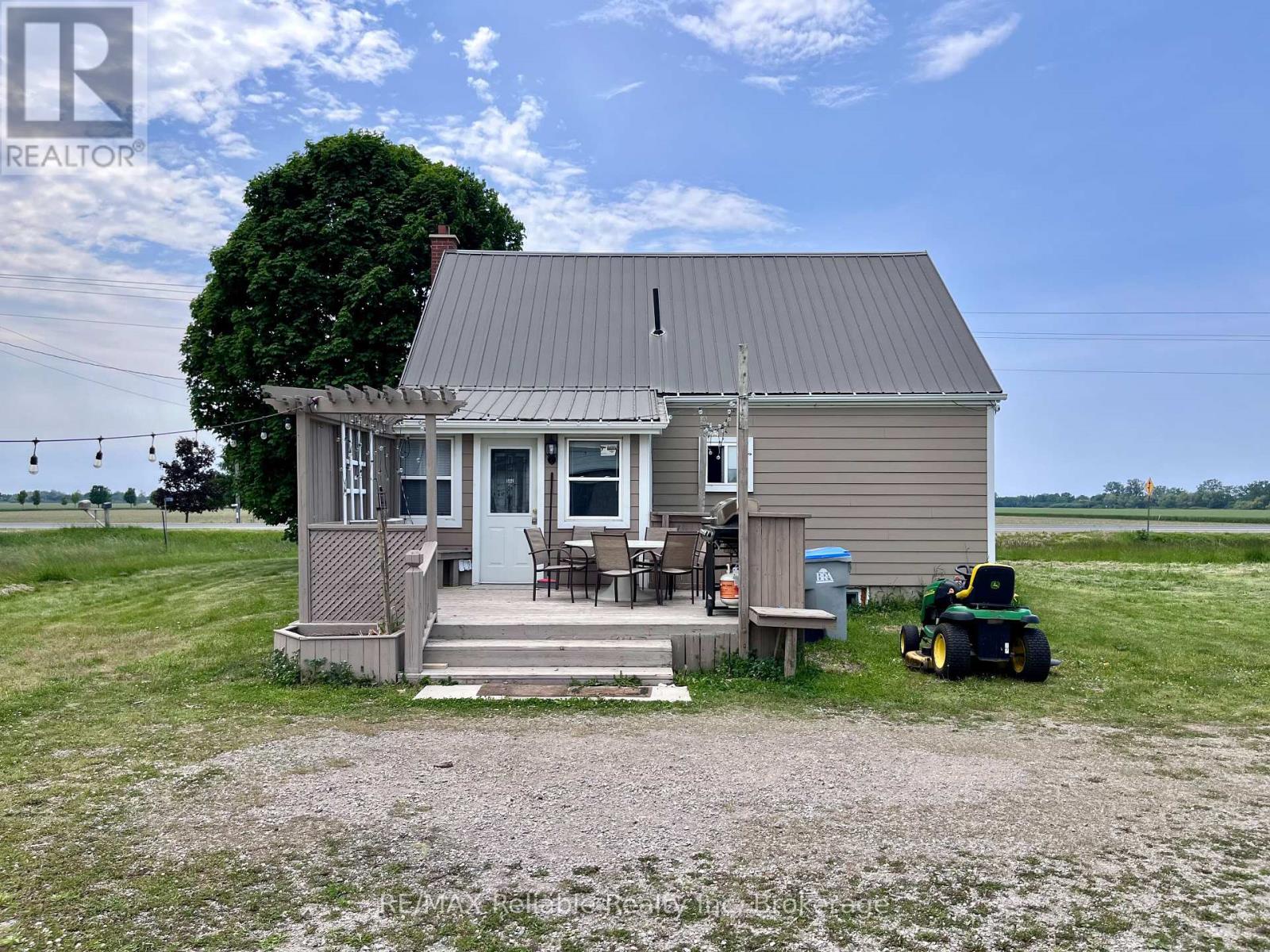 Photo 41 of 73730 Bluewater Highway, Bluewater ON