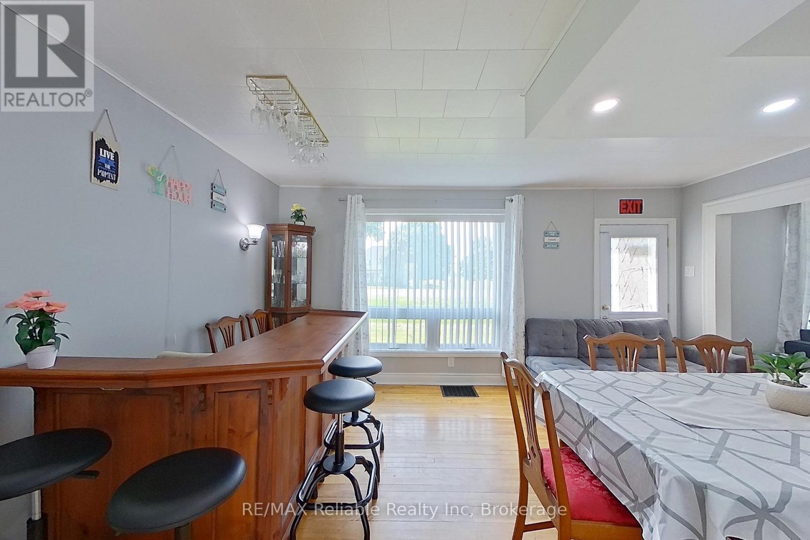 Photo 6 of 73730 Bluewater Highway, Bluewater ON