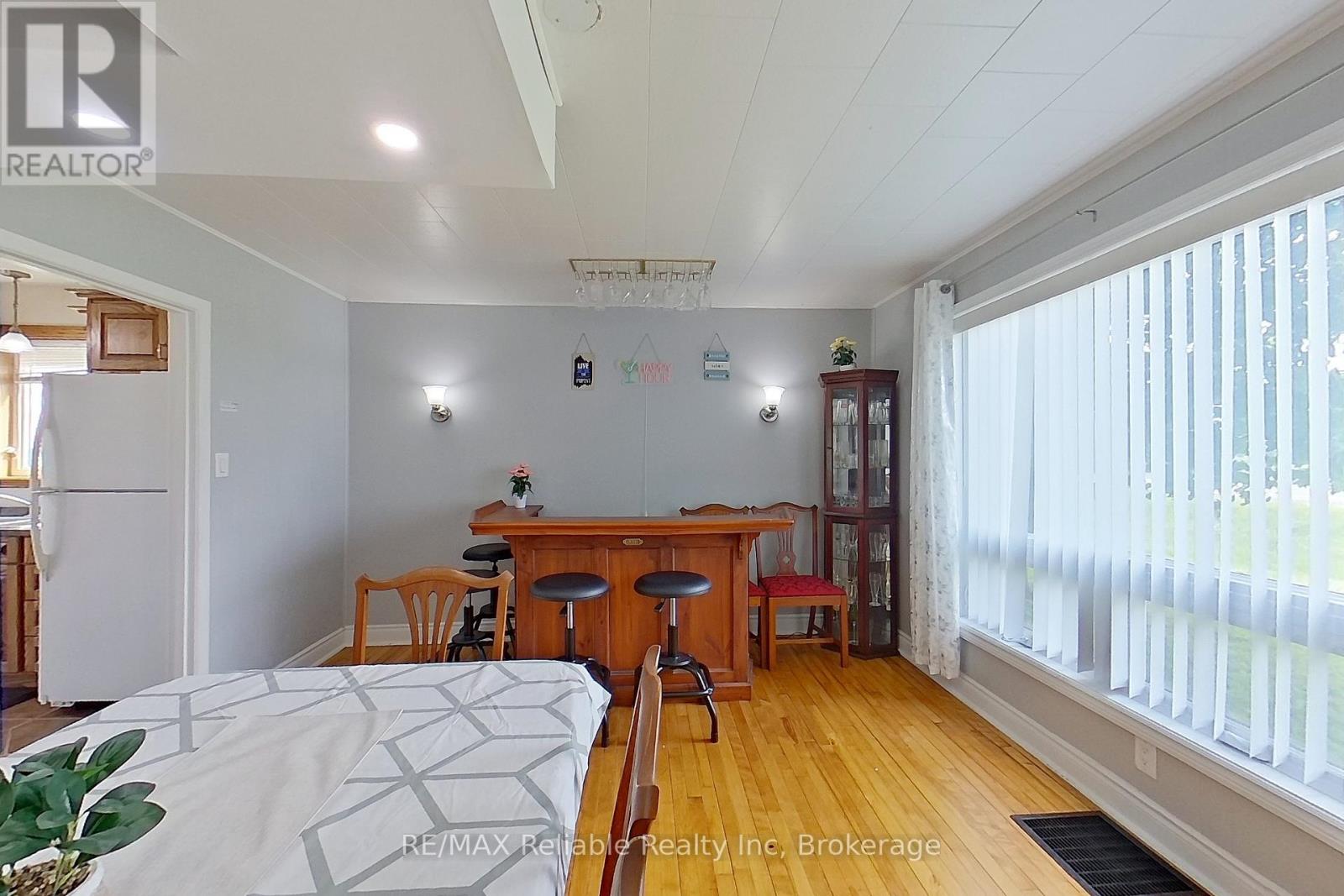 Photo 8 of 73730 Bluewater Highway, Bluewater ON