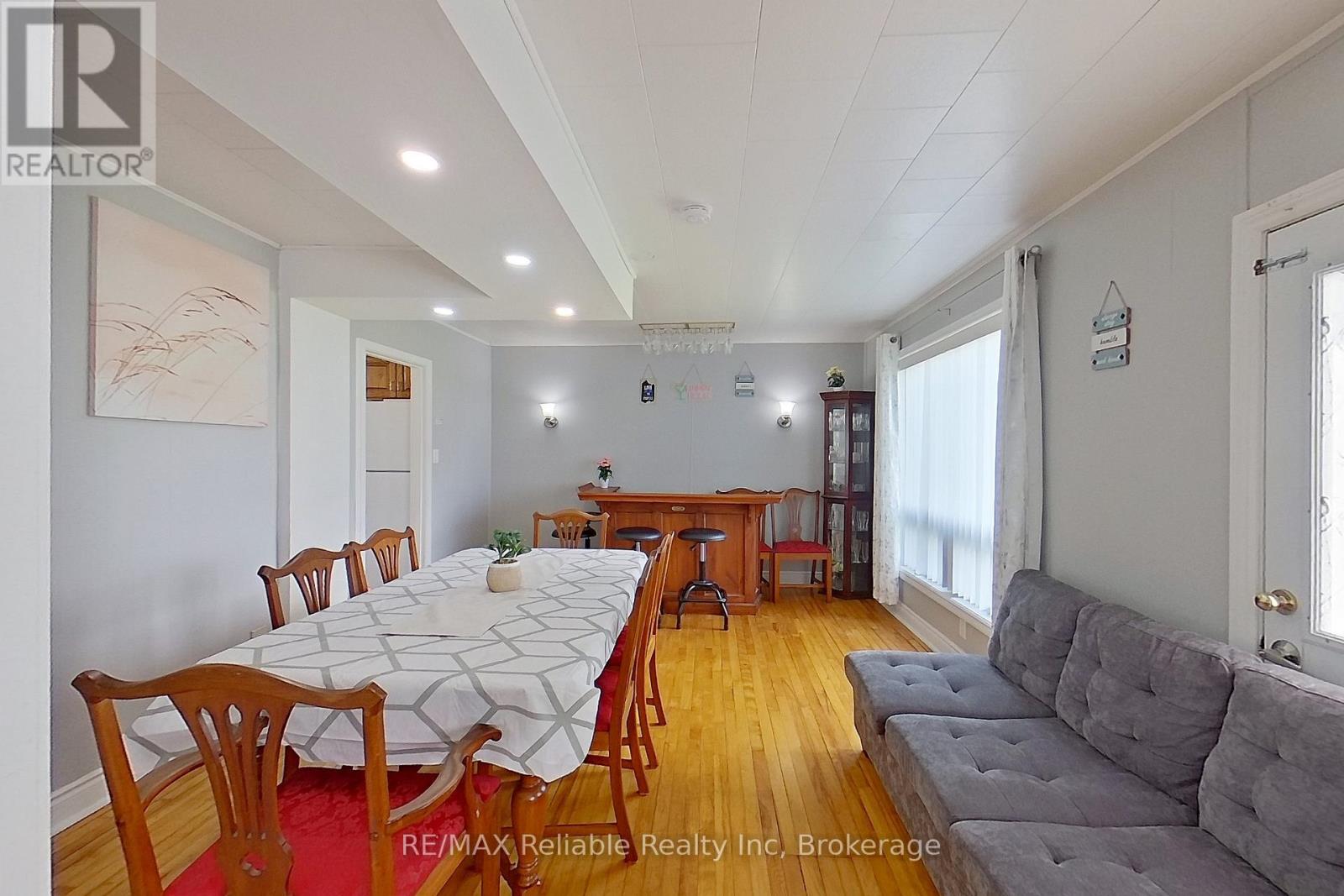 Photo 9 of 73730 Bluewater Highway, Bluewater ON