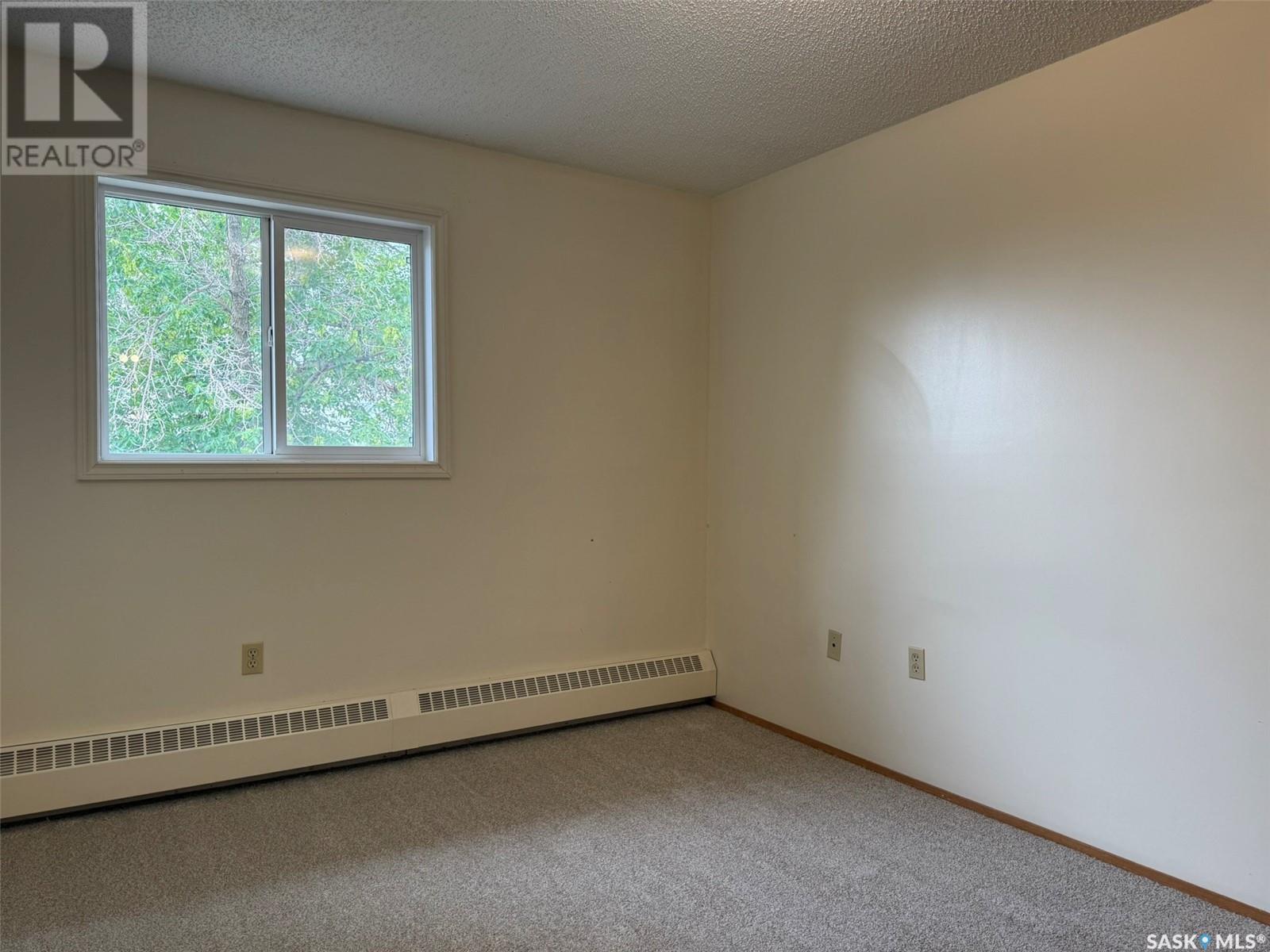 Photo 6 of 416 67 Wood Lily Drive, Moose Jaw SK