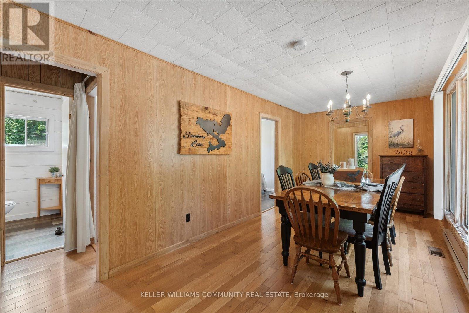 Photo 18 of 303 Maple Landing Lane, Tudor And Cashel ON