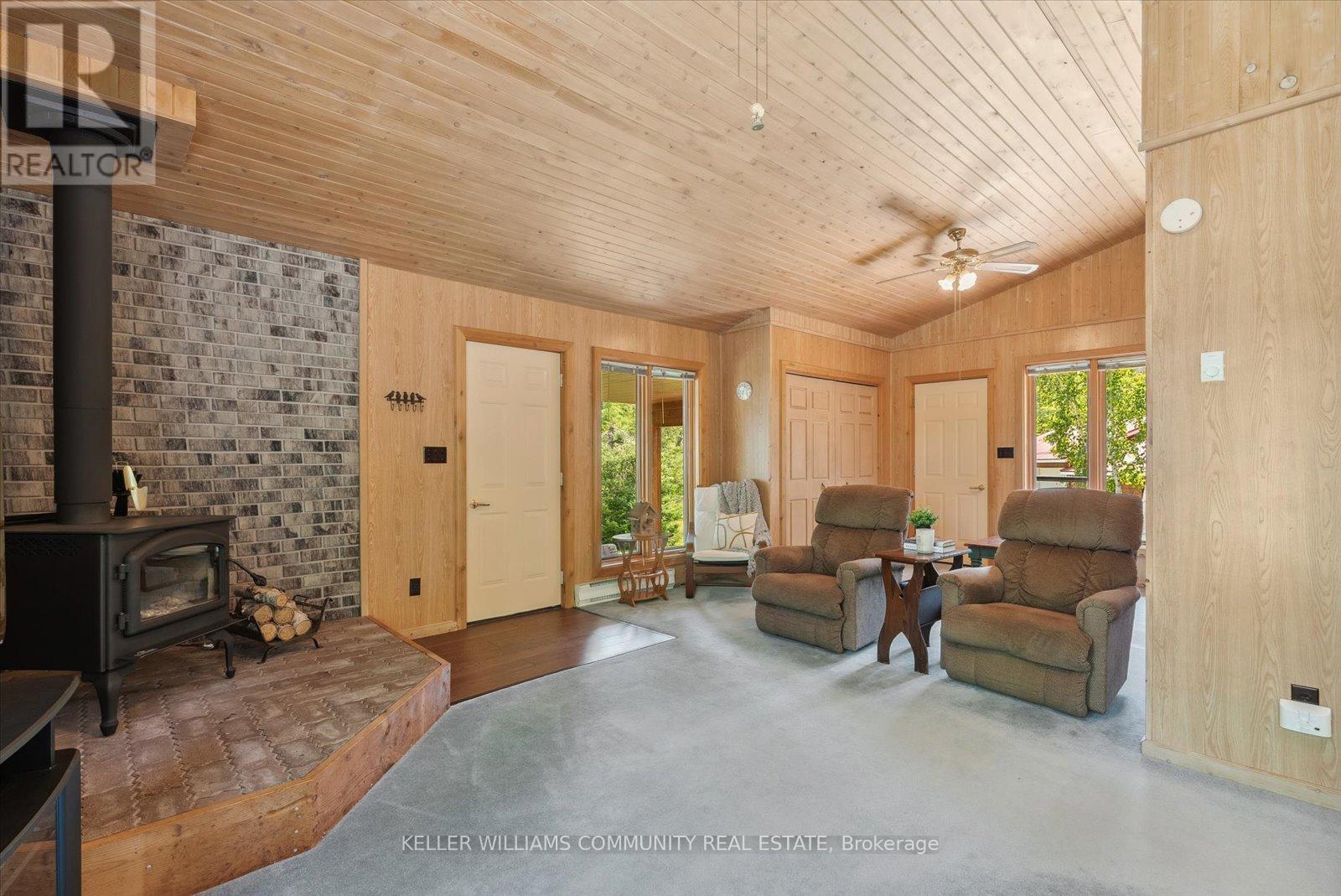 Photo 7 of 303 Maple Landing Lane, Tudor And Cashel ON