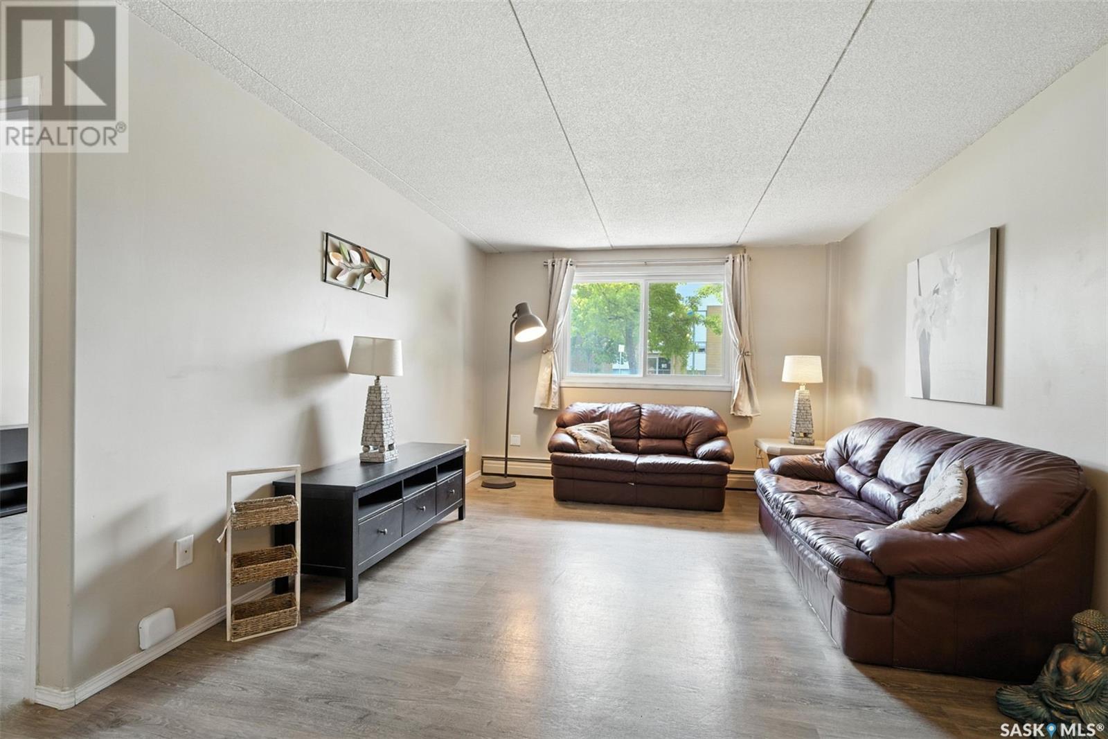 Photo 8 of 15 20 Assiniboine Drive, Saskatoon SK