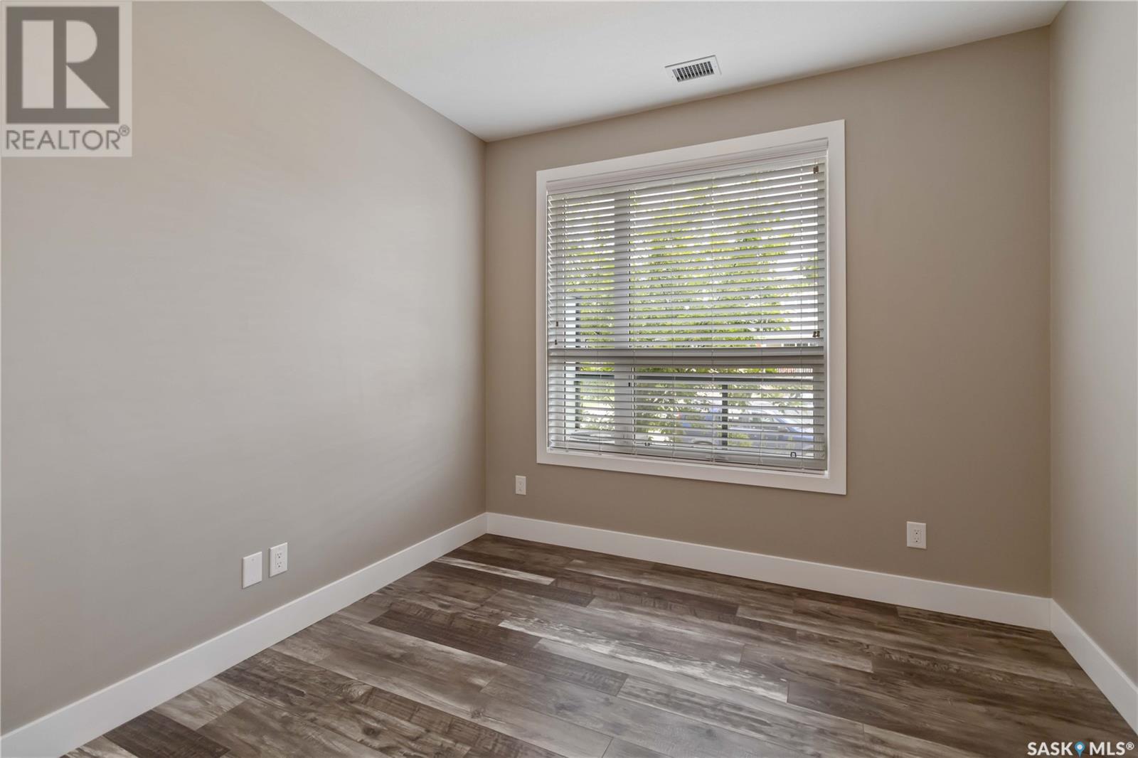 Single Family House Low rise for Sale in   Maningas BEND Saskatoon 