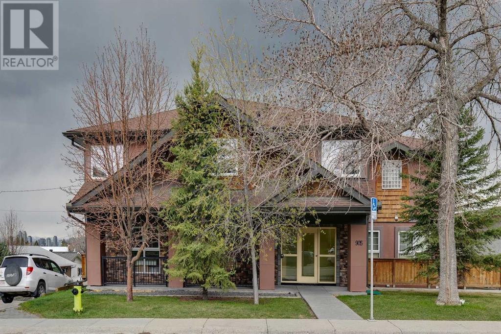 Multi-family House for Sale in  Mckinnon Drive NE Mayland Heights Calgary 