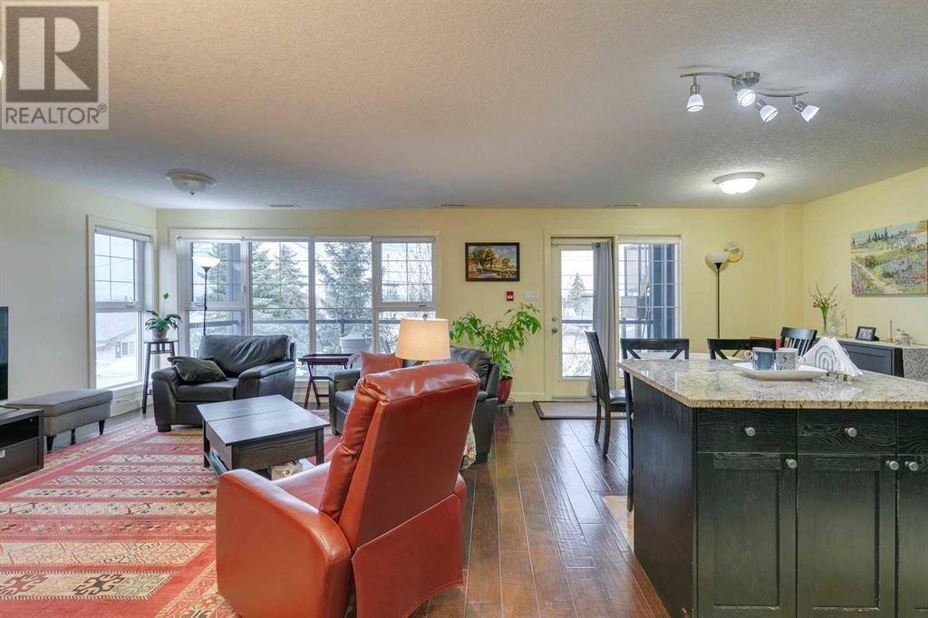 Multi-family House for Sale in  Mckinnon Drive NE Mayland Heights Calgary 
