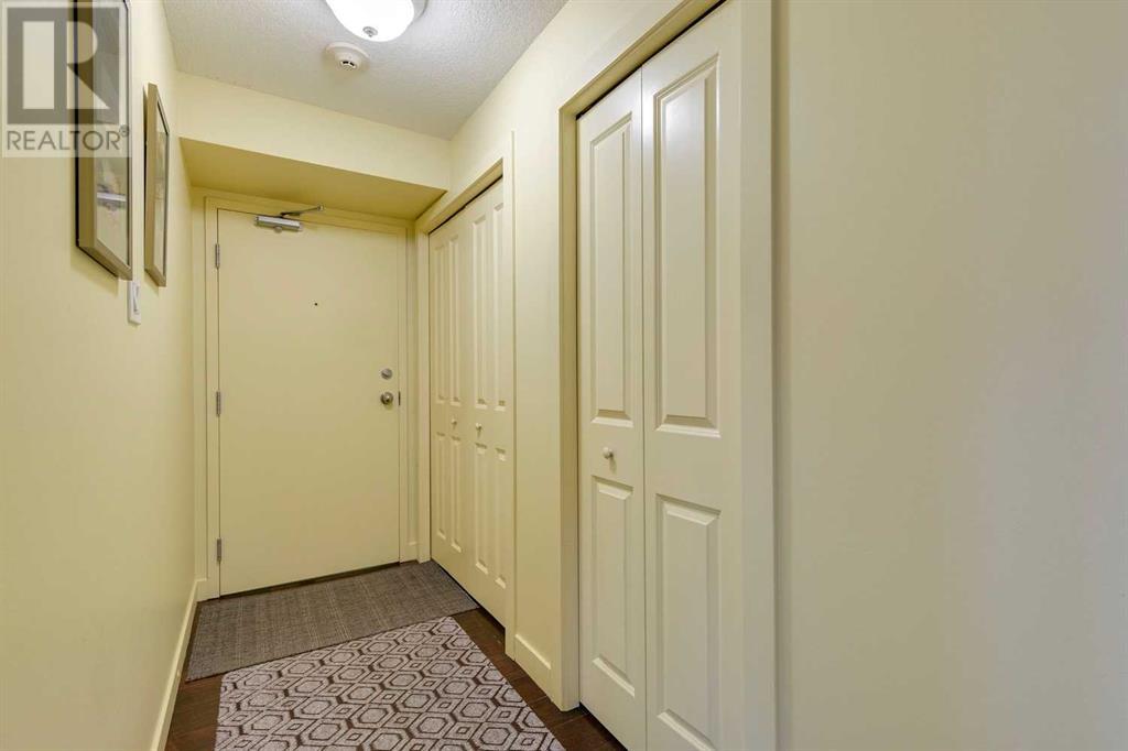 Multi-family House for Sale in  Mckinnon Drive NE Mayland Heights Calgary 