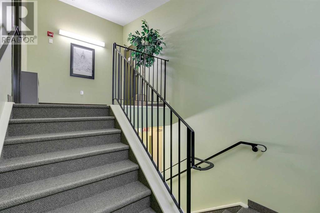 Multi-family House for Sale in  Mckinnon Drive NE Mayland Heights Calgary 