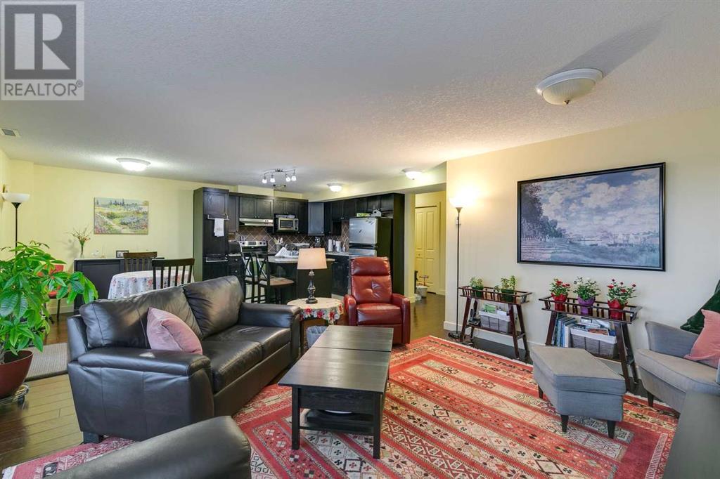 Multi-family House for Sale in  Mckinnon Drive NE Mayland Heights Calgary 