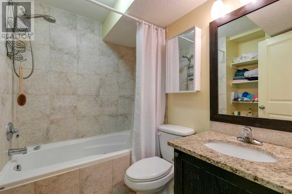 Multi-family House for Sale in  Mckinnon Drive NE Mayland Heights Calgary 