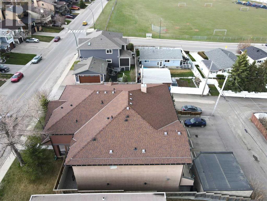 905 Mckinnon Drive NE, Calgary, Alberta