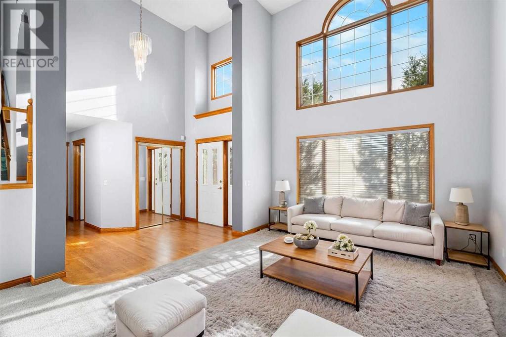 142 Sceptre Close NW, Calgary, Alberta